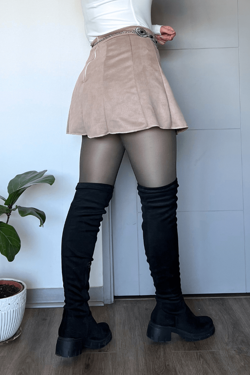 Falda short tableada de gamuza Lucky Collection