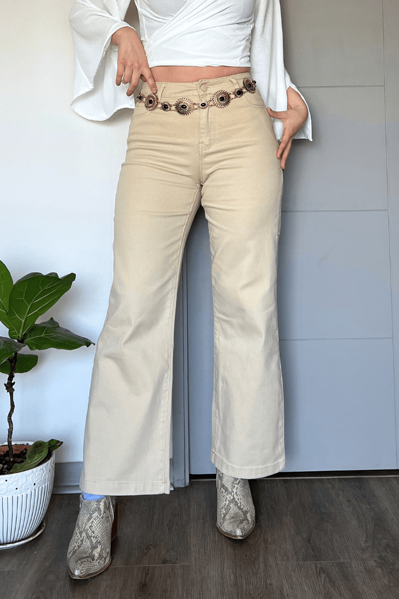 Jeans wide leg recto crema elasticado