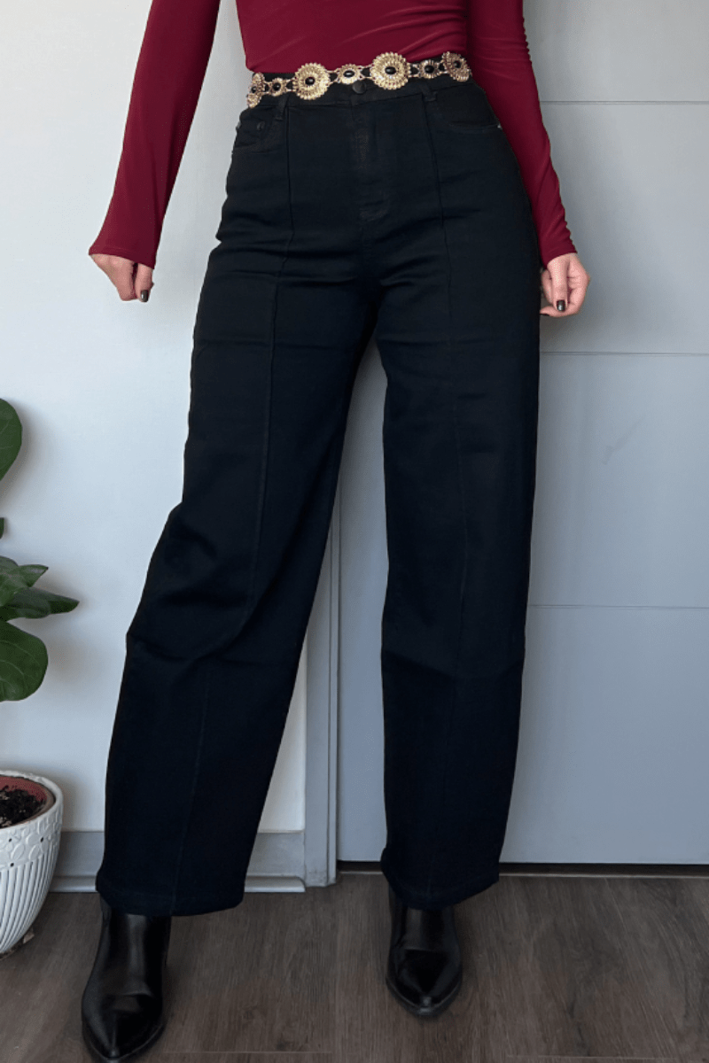 Jeans negro linea central recto