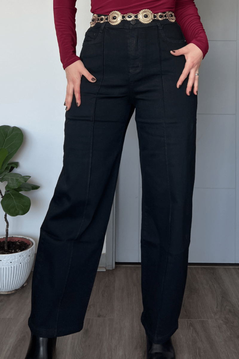 Jeans negro linea central recto