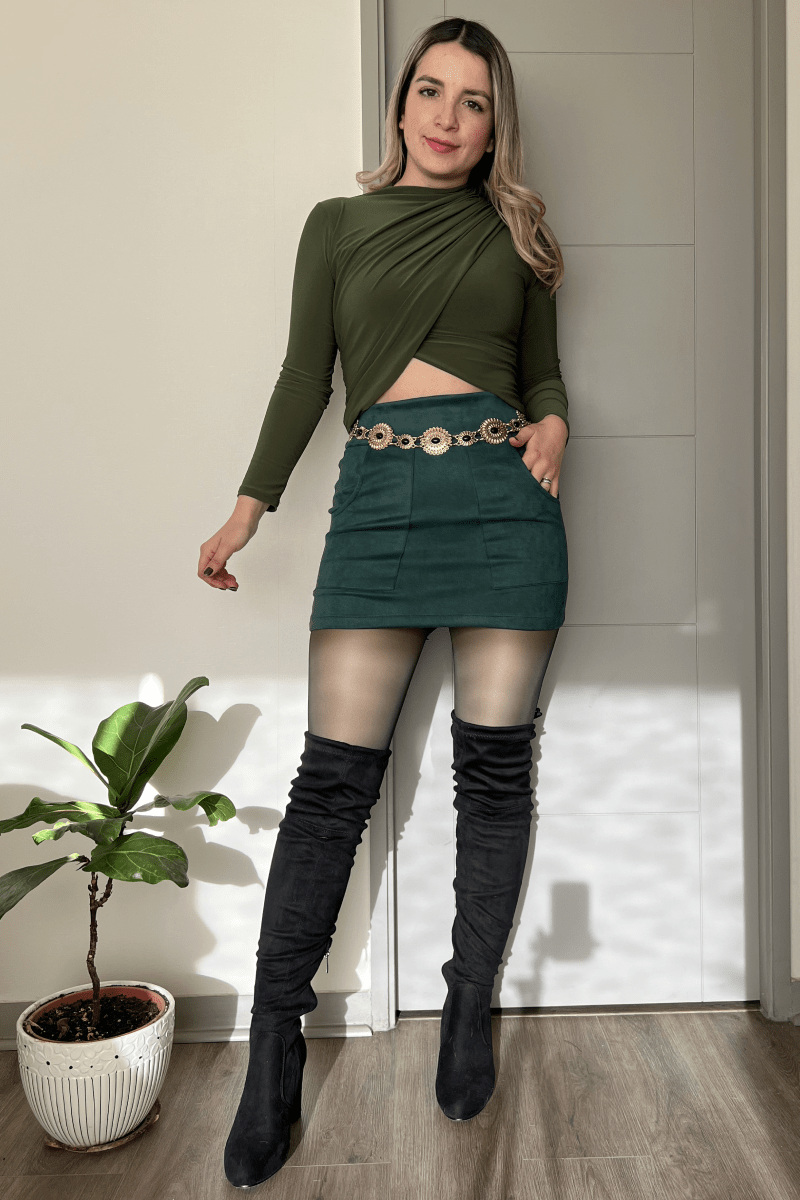 Crop cuello alto drapeado doble tela