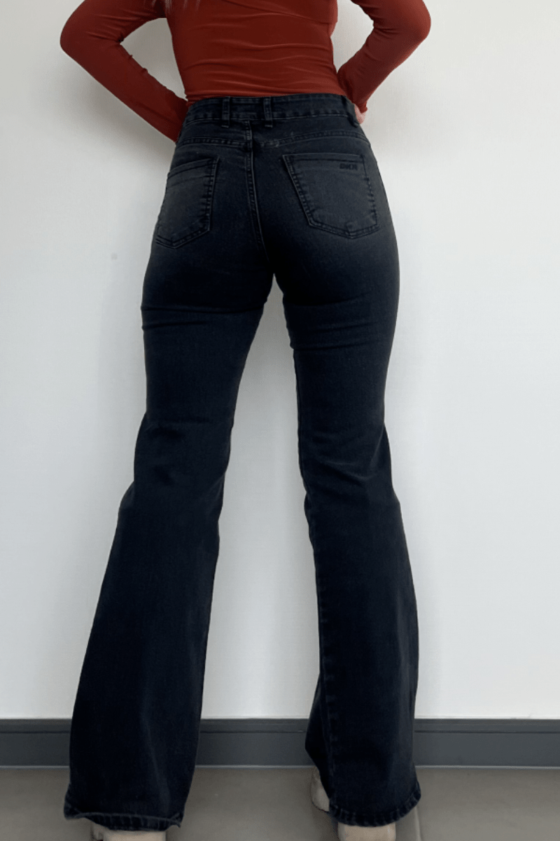 Jeans flare grisaceo elasticado confección nacional