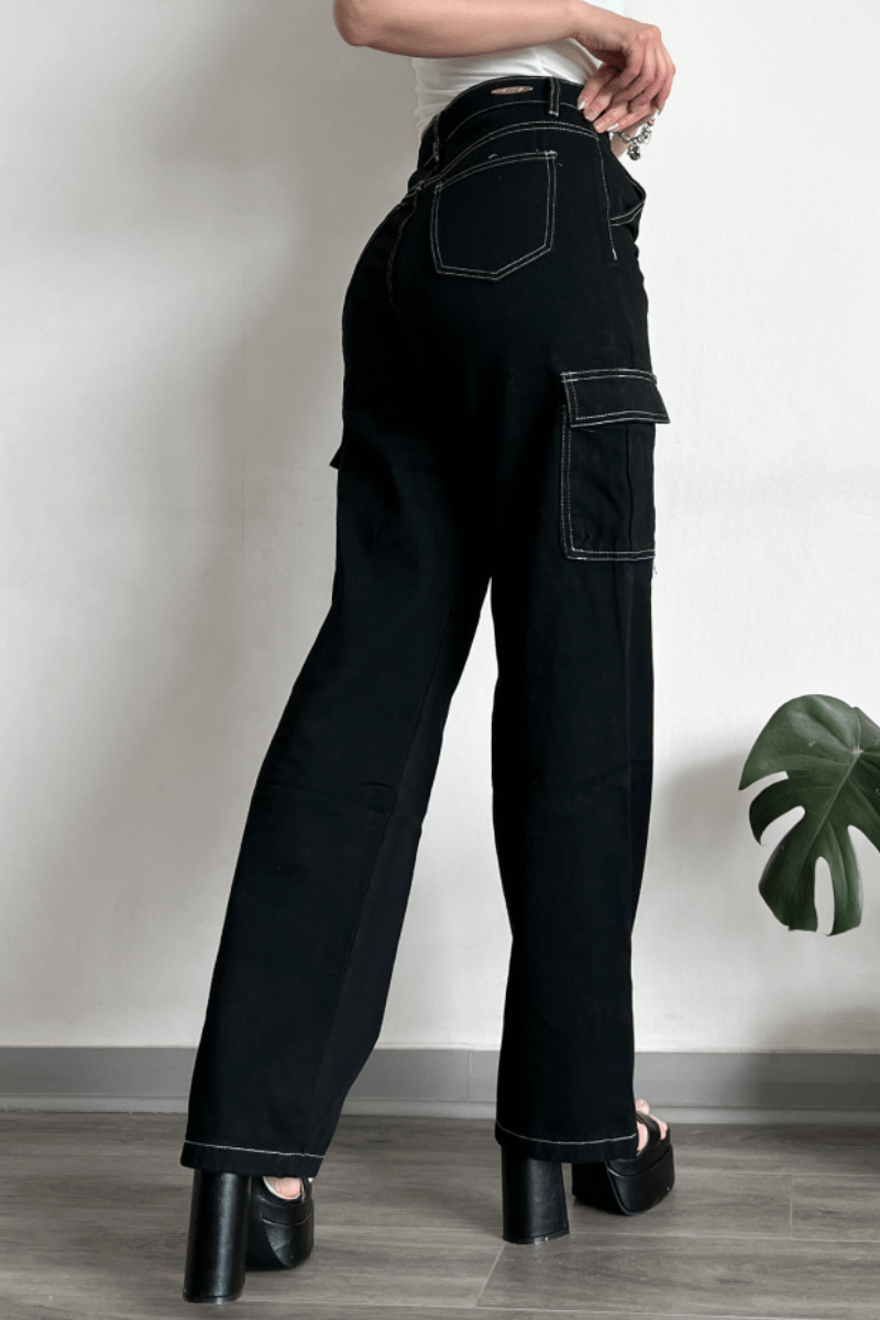 Jeans wide leg cargo negro