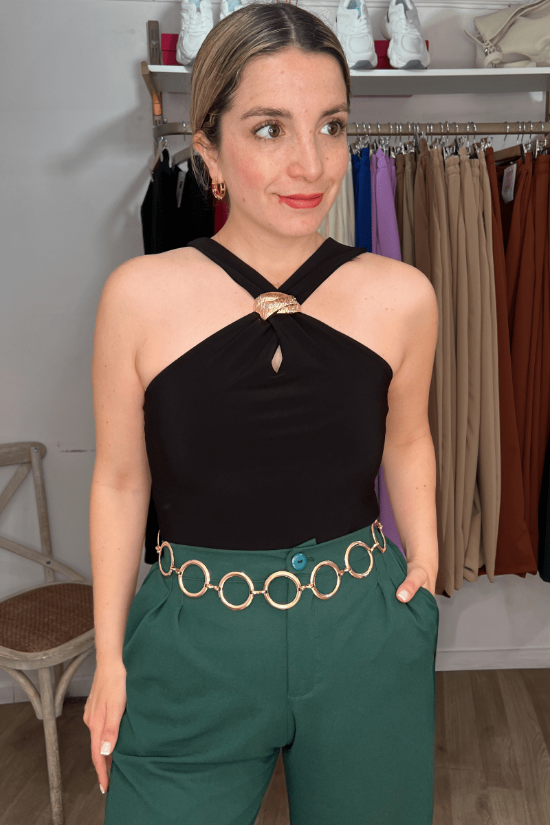 Body escote cruzado dije dorado