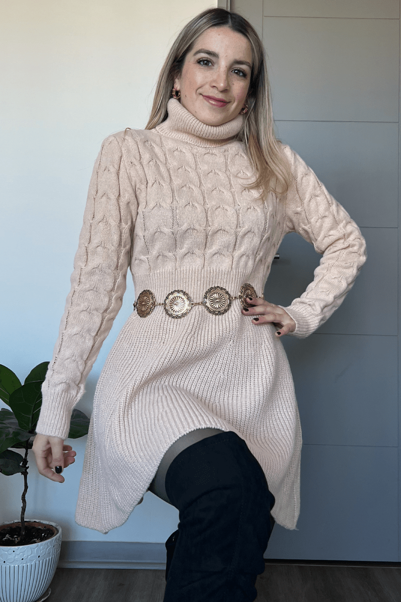 Vestido cuello tortuga corte campana trenzado