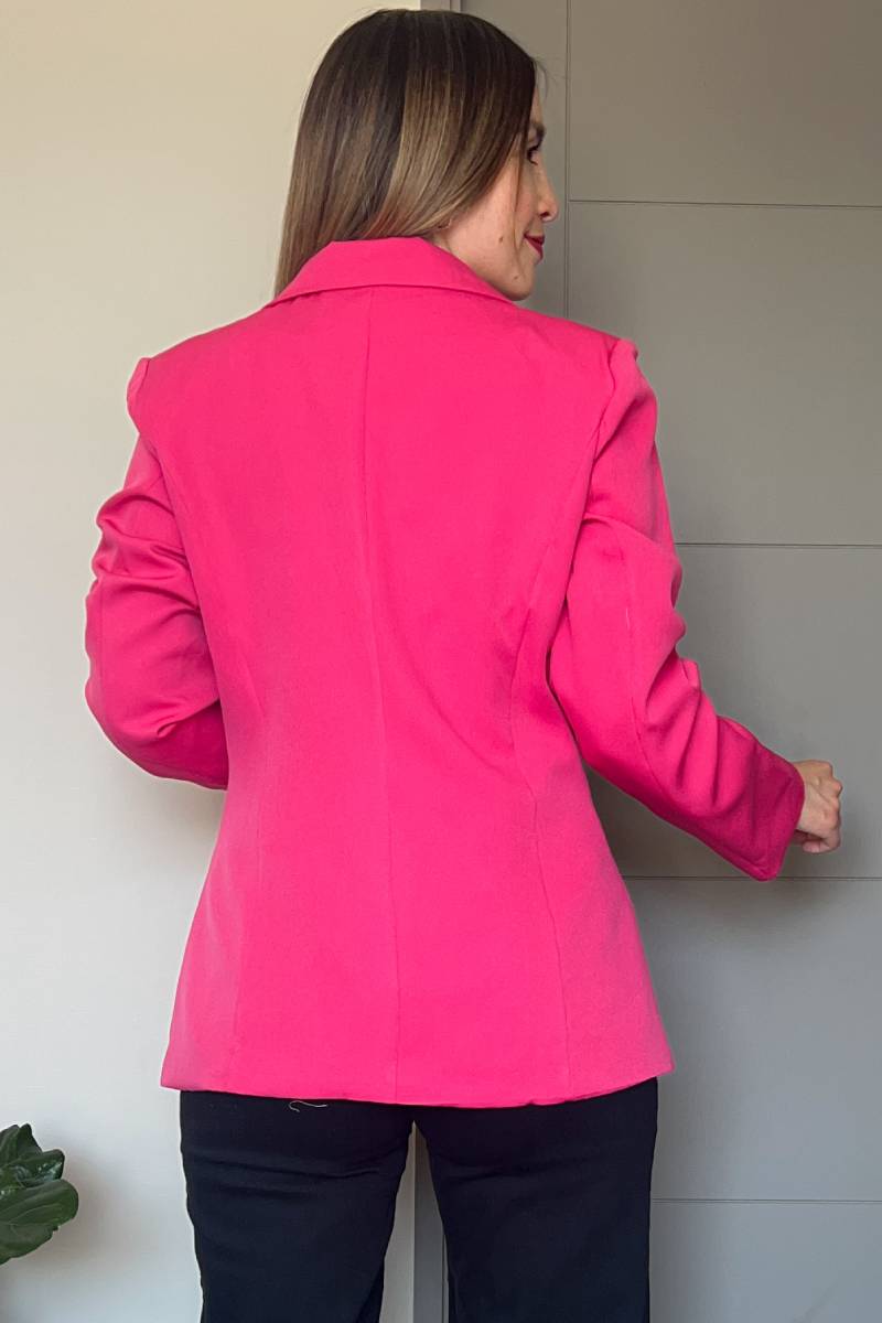 Blazer largo sastrero con botones escote en V