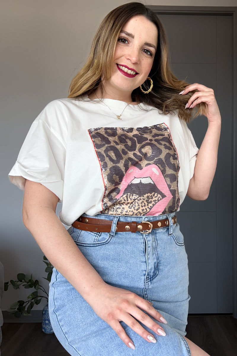 Polera oversize estampado y lentejuelas